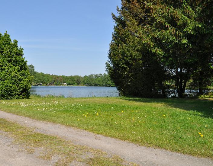 Ferienpark Tannenbruchsee Aparthotel Neustadt am Rubenberge Exterior photo